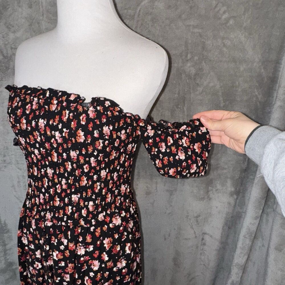 Xhilaration Floral Milkmaid Tiered Maxi Dress Size M Off Shoulder Peasant Boho